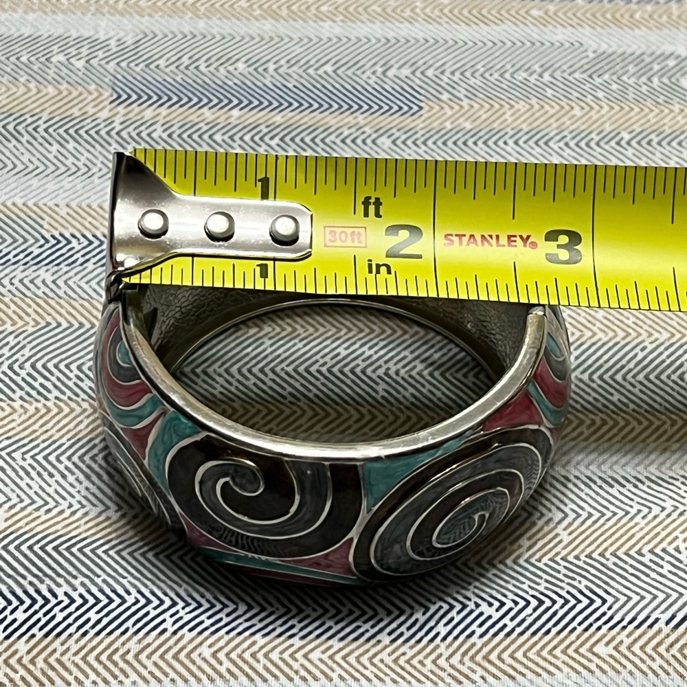 Vintage Silver Hinged Bangle Bracelet with Swirl Design, Boho, Retro - Picture 6 of 6